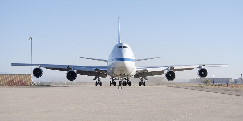 jetliner-1767818_960_720 Internet of Aircraft Things