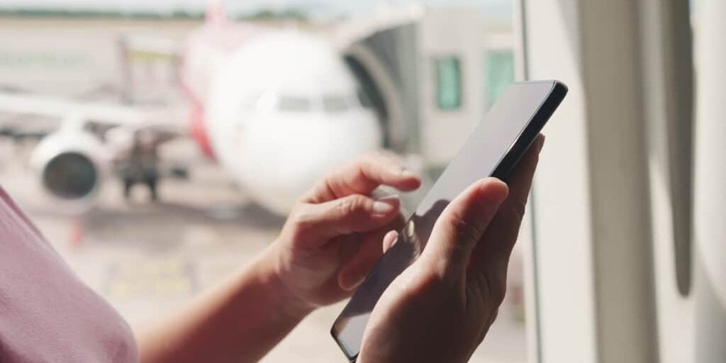 phone-airport-1024×540